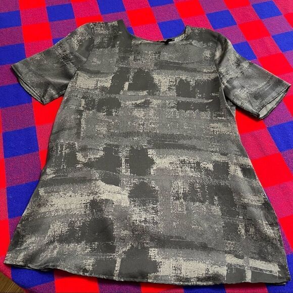 Eileen Fisher Bark Gaia Printed Silk Charmeuse Roundneck Box Top Size XXS $268 - Picture 9 of 11